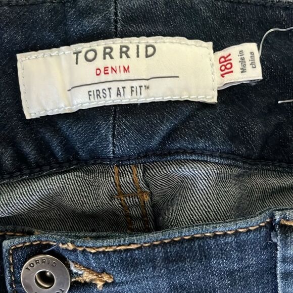 Torrid Women's Blue Jeans Jeggings - Picture 4 of 7